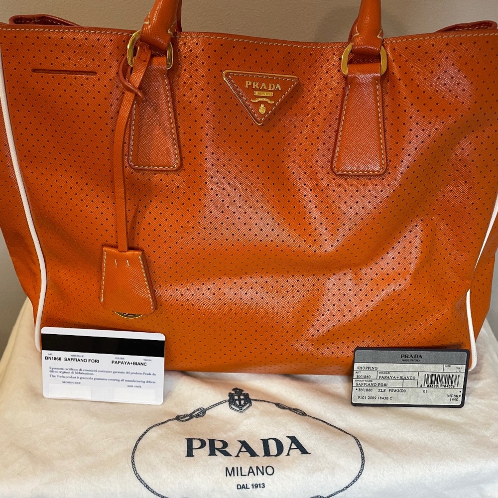 Fabulous, Fun Authentic Prada Saffiano Fori in Papaya+Bianco